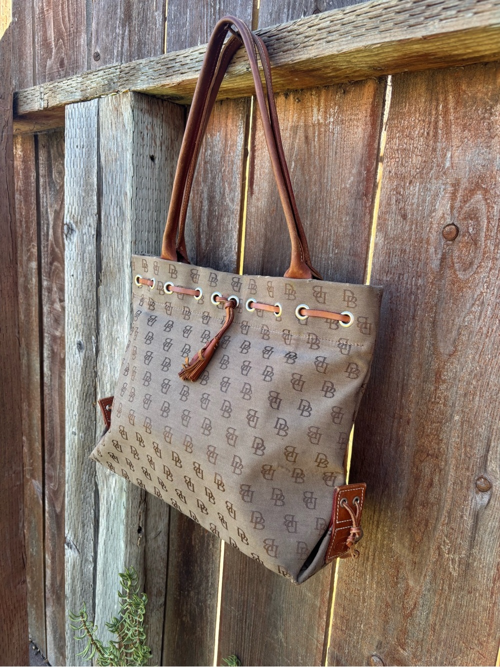 Purse - Picture 3 of 3